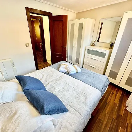 El Pixueto Amarillo Semesterbostad Cudillero