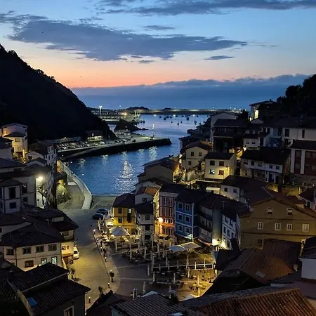 El Pixueto Amarillo Cudillero