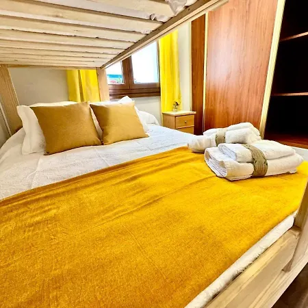 El Pixueto Amarillo Cudillero