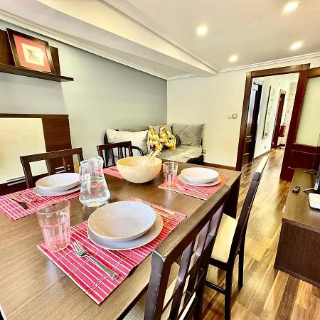 El Pixueto Amarillo * Cudillero